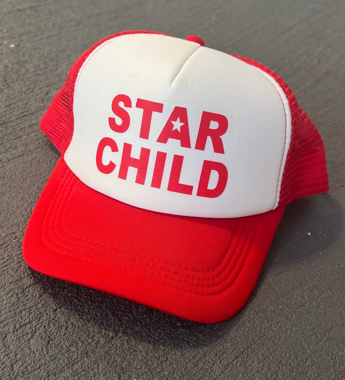 STAR CHILD - hat