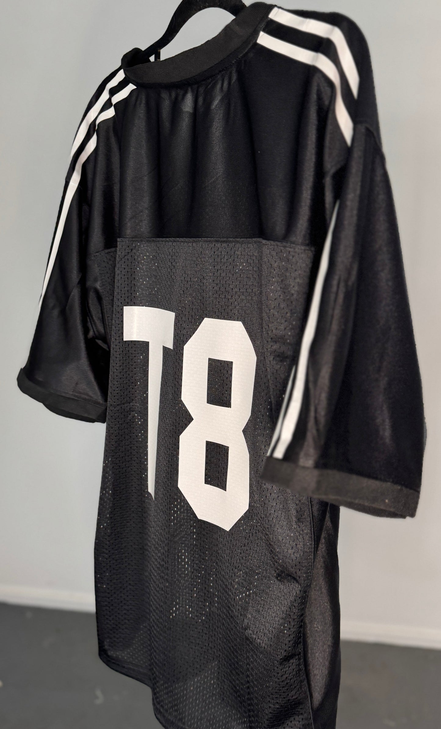 T8 Stripes Jersey – Stylish & Comfortable | By Han